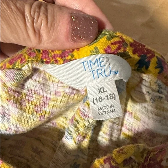🌺 3 / $10 mix & match Time and Tru Fall Yellow Floral Blouse XL - Picture 4 of 5